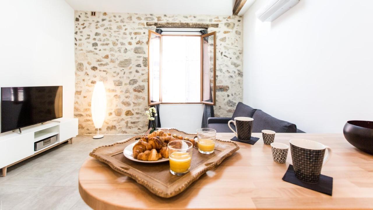 Apartament Au Coeur Du Vieil Antibes Et A 2 Pas De La Mer... Zewnętrze zdjęcie